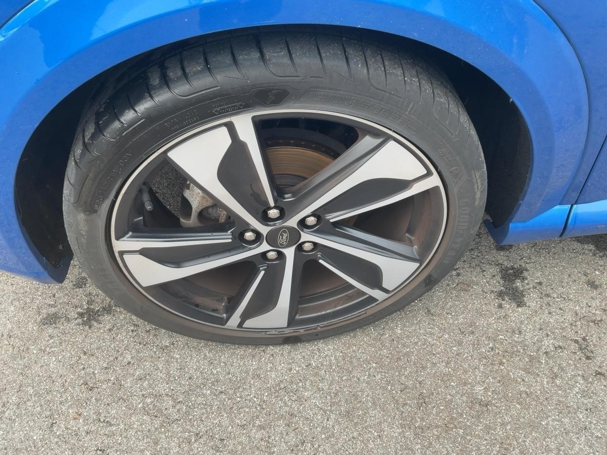 FORD ST-LINE X 1.0T MHEV 155PS FORD ST-LINE X 1.0T MHEV 155PS