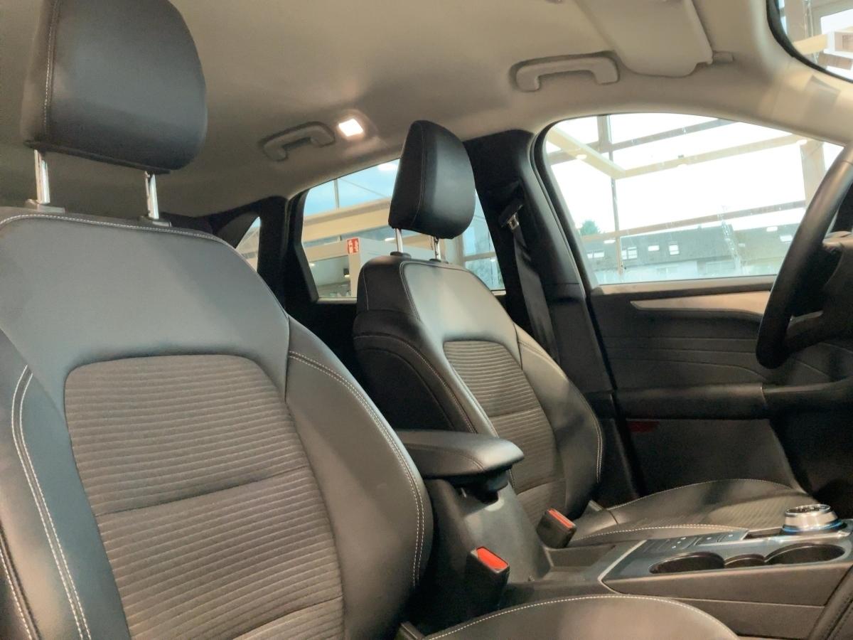 FORD Titanium X PHEV 225PS FORD Titanium X PHEV 225PS