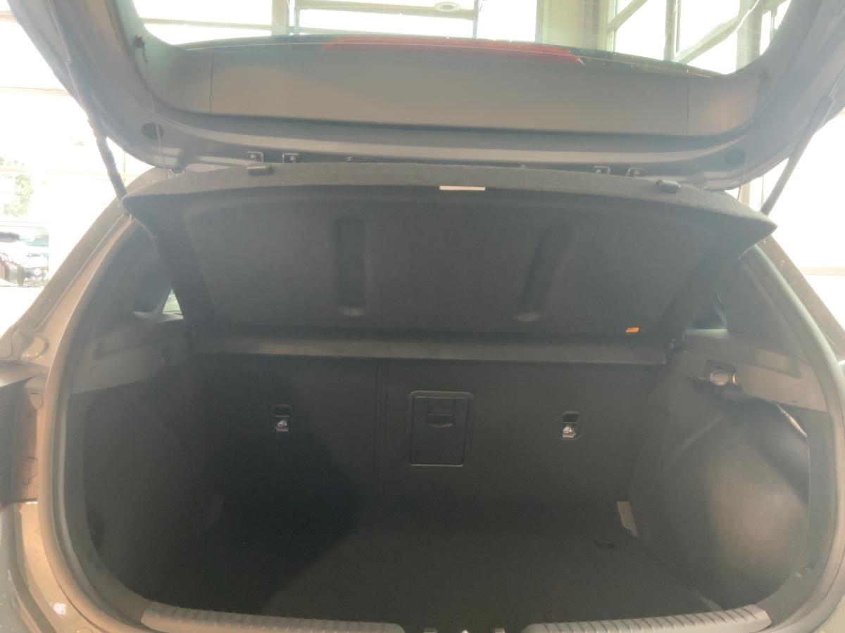 HYUNDAI N-Line (MY25) 1.5L(140 PS)7-DCT HYUNDAI N-Line (MY25) 1.5L(140 PS)7-DCT