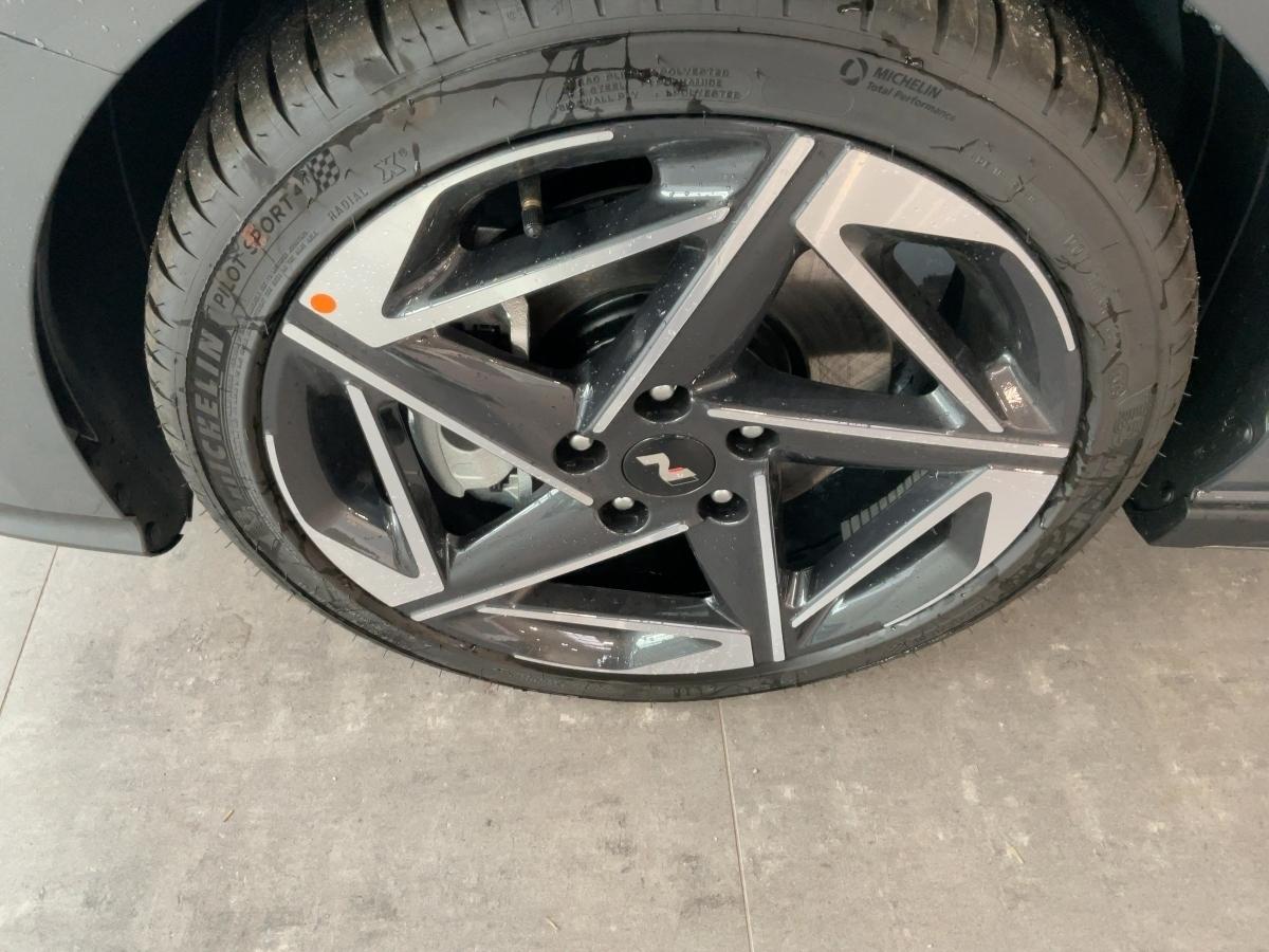 HYUNDAI N-Line (MY25) 1.5 140 PS 7-DCT HYUNDAI N-Line (MY25) 1.5 140 PS 7-DCT