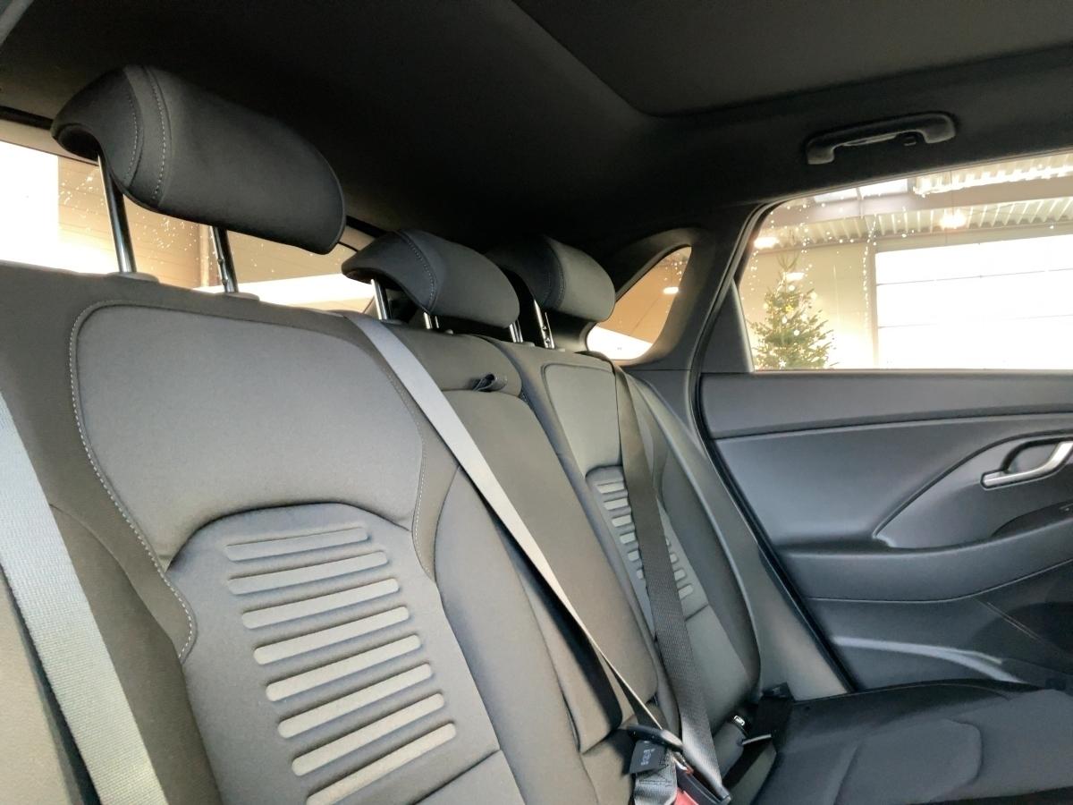 HYUNDAI Advantage 1.5L 140 PS 7-DCT HYUNDAI Advantage 1.5L 140 PS 7-DCT