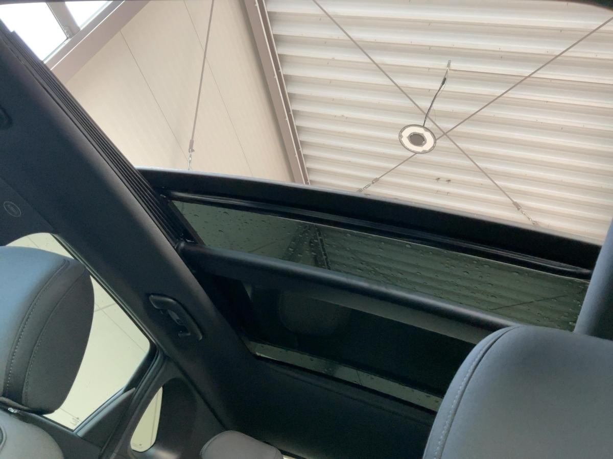 HYUNDAI Advantage 1.5L 140 PS 7-DCT HYUNDAI Advantage 1.5L 140 PS 7-DCT