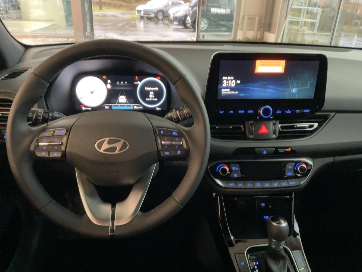 HYUNDAI Advantage MY25 1.0 100 PS 7-DCT HYUNDAI Advantage MY25 1.0 100 PS 7-DCT