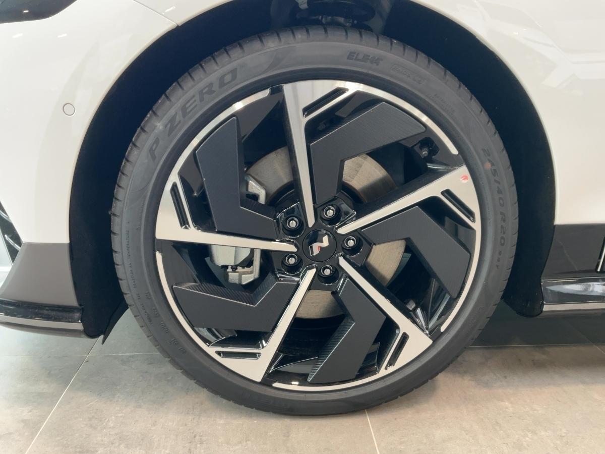 HYUNDAI N-Line X Facelift 84 Kwh (325 PS) (MY26) HYUNDAI N-Line X Facelift 84 Kwh (325 PS) (MY26)