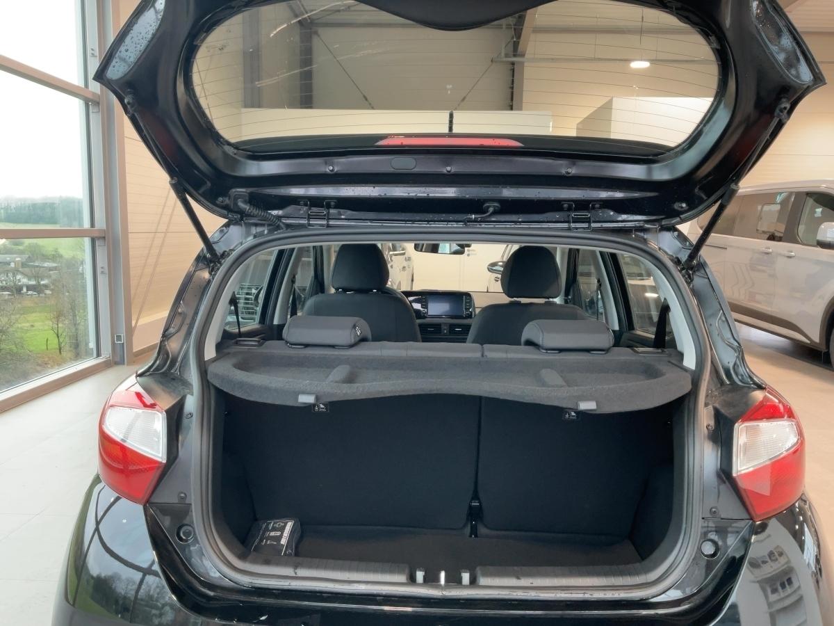 HYUNDAI Select 1.0 Benzin (63 PS) 5-MT 2WD HYUNDAI Select 1.0 Benzin (63 PS) 5-MT 2WD