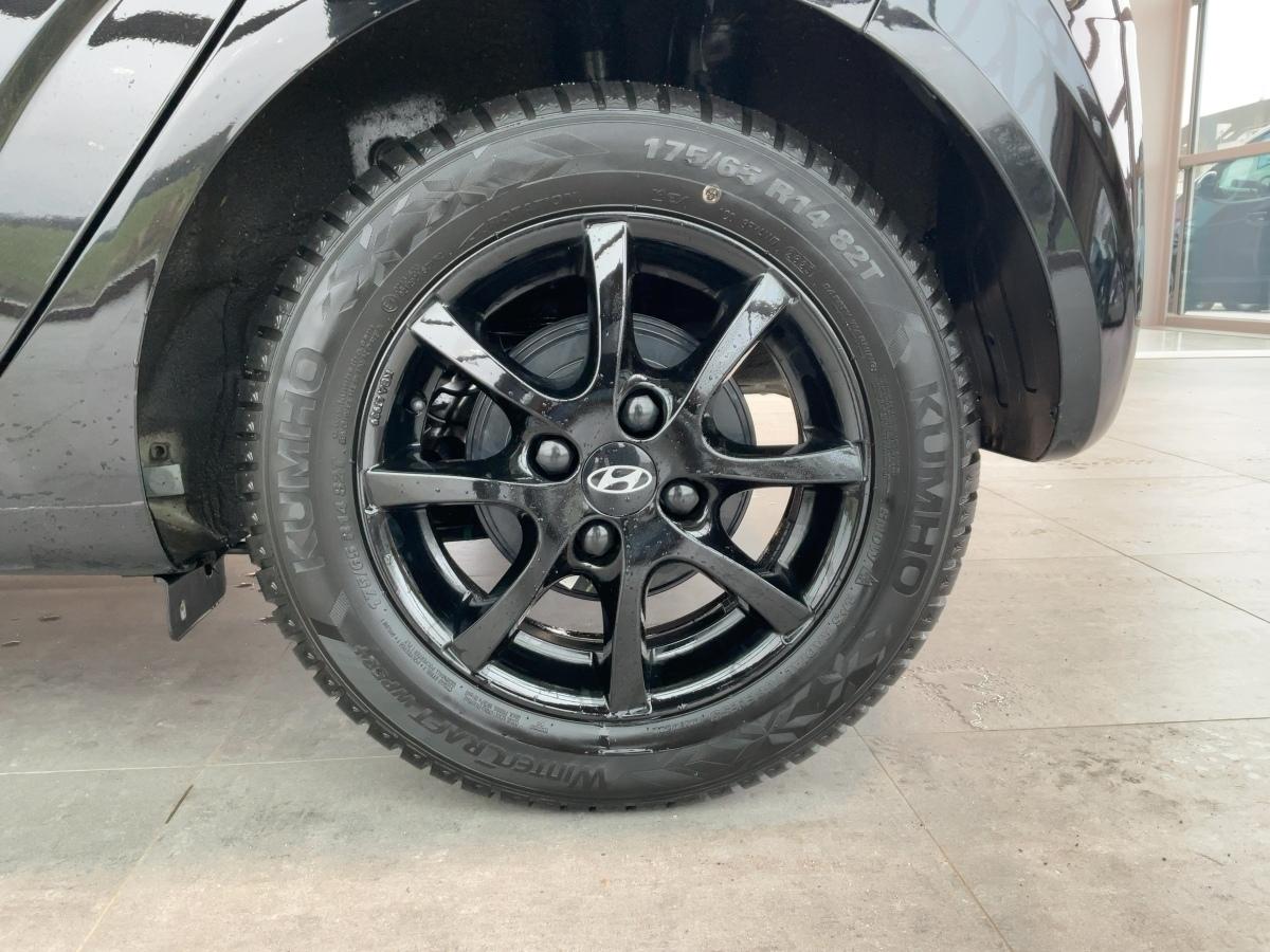 HYUNDAI Select 1.0 Benzin (63 PS) 5-MT 2WD HYUNDAI Select 1.0 Benzin (63 PS) 5-MT 2WD