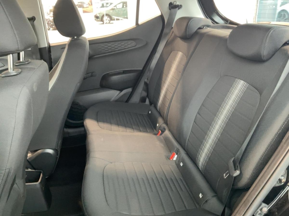 HYUNDAI Select 1.0 Benzin (63 PS) 5-MT 2WD HYUNDAI Select 1.0 Benzin (63 PS) 5-MT 2WD