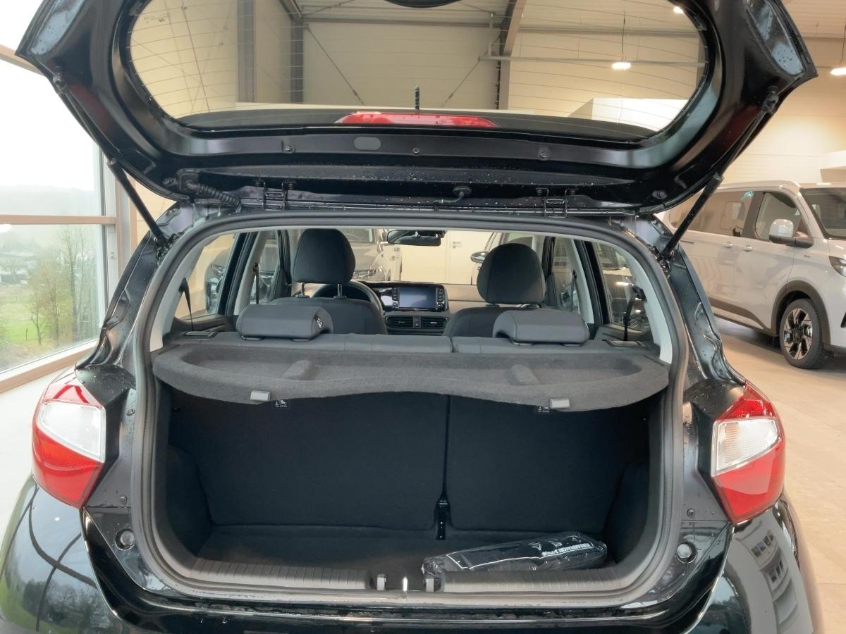 HYUNDAI Select 1.0 Benzin (63 PS) 5-MT 2WD HYUNDAI Select 1.0 Benzin (63 PS) 5-MT 2WD