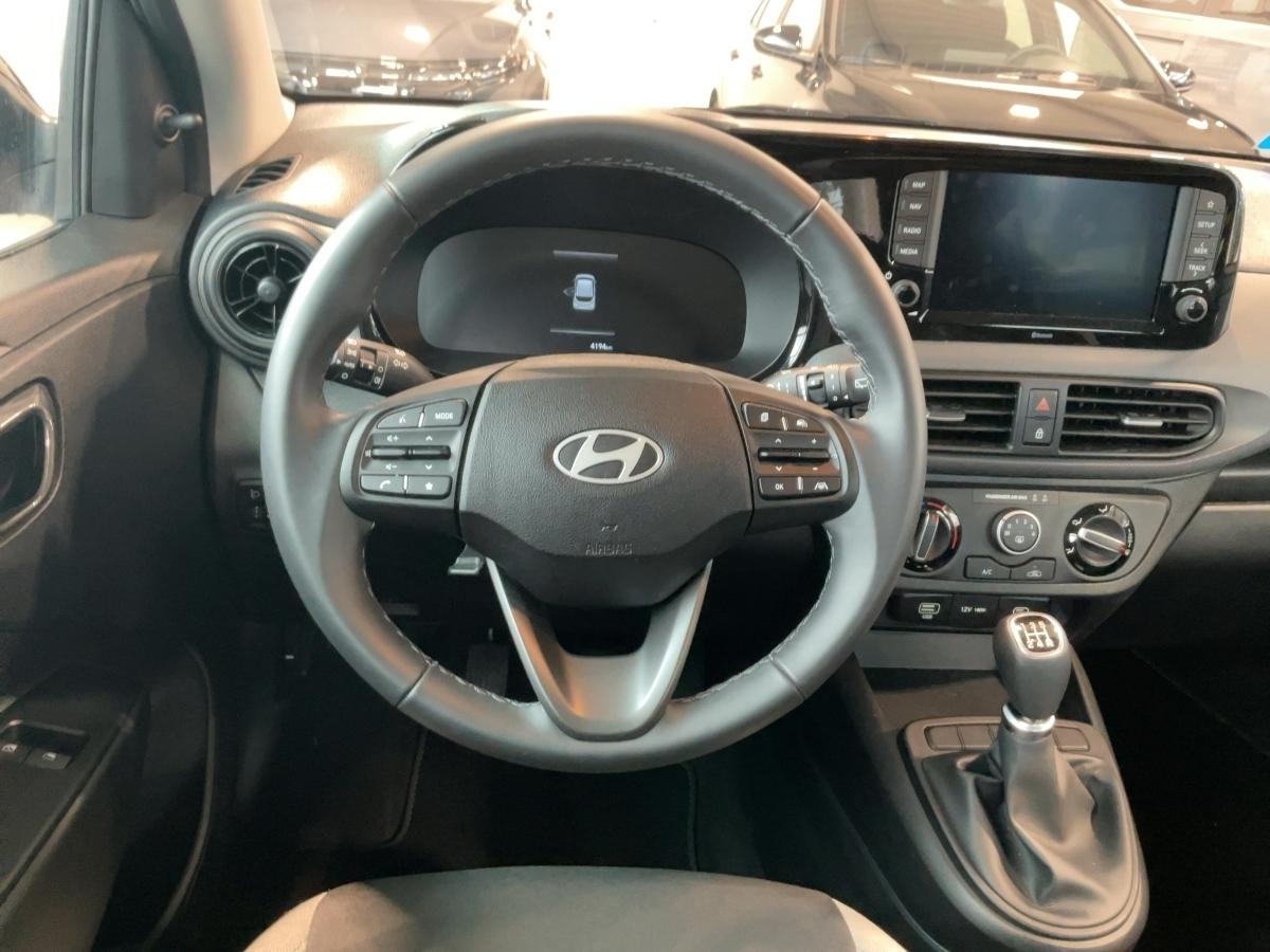 HYUNDAI Select 1.0 Benzin (63 PS) 5-MT 2WD HYUNDAI Select 1.0 Benzin (63 PS) 5-MT 2WD