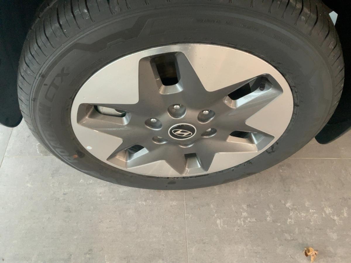 HYUNDAI Trend 9-Sitzer HEV 225PS HYUNDAI Trend 9-Sitzer HEV 225PS