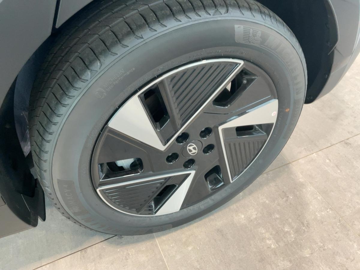 HYUNDAI Basis 63 kWh 170 PS Wärmepumpe HYUNDAI Basis 63 kWh 170 PS Wärmepumpe