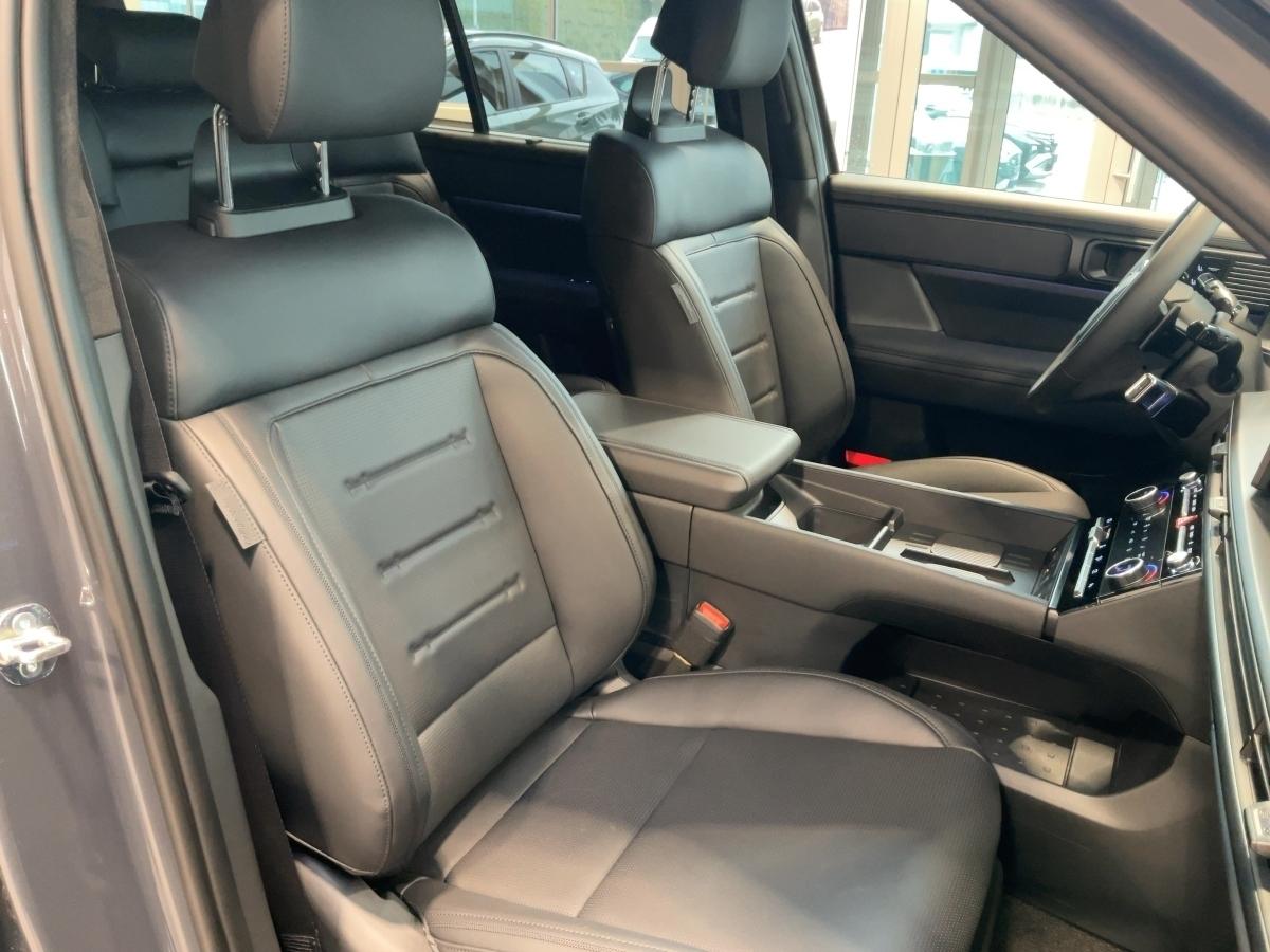 HYUNDAI Blackline PHEV 7-Sitzer (288 PS) 4WD HYUNDAI Blackline PHEV 7-Sitzer (288 PS) 4WD