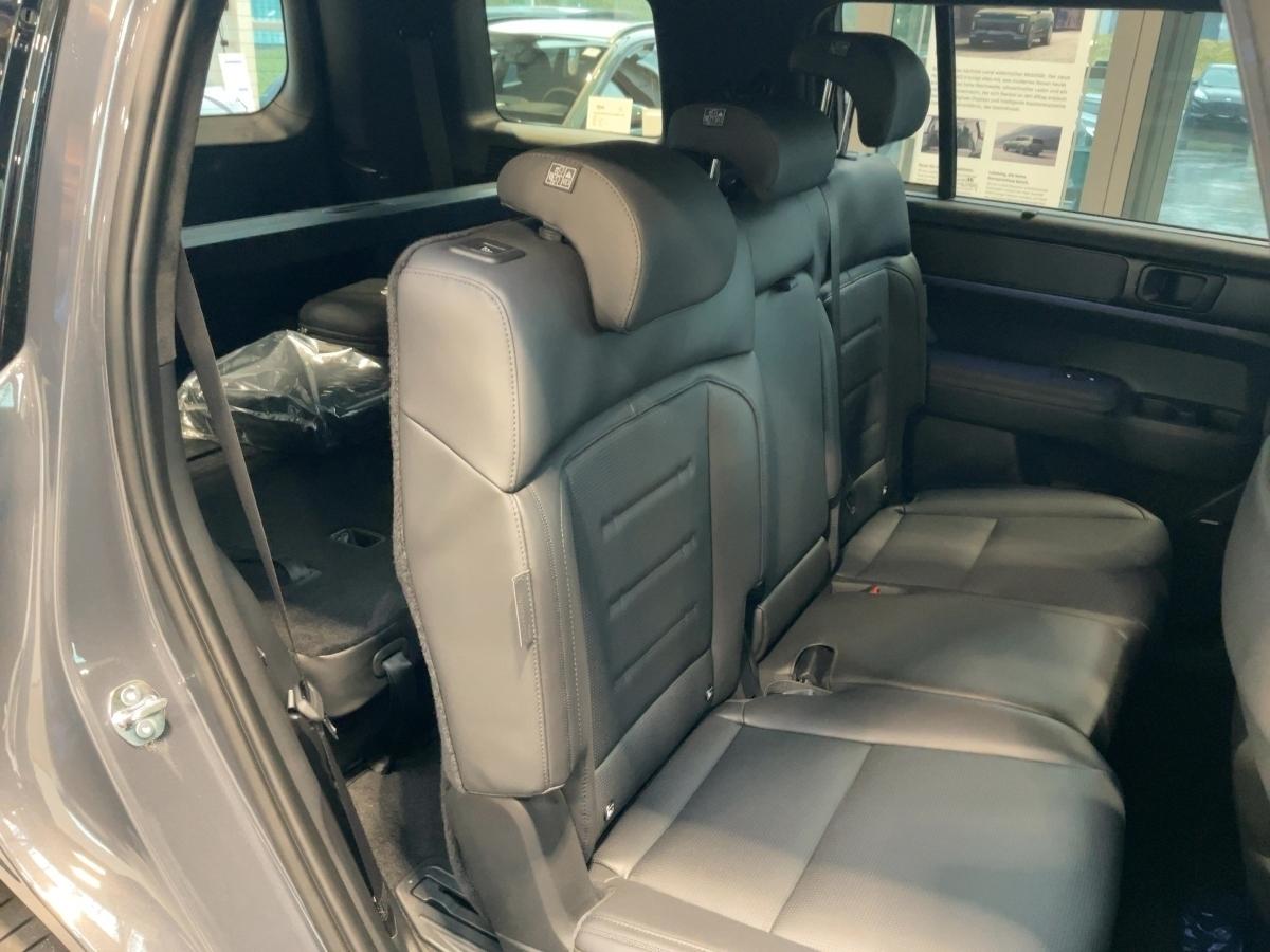 HYUNDAI Blackline PHEV 7-Sitzer (288 PS) 4WD HYUNDAI Blackline PHEV 7-Sitzer (288 PS) 4WD