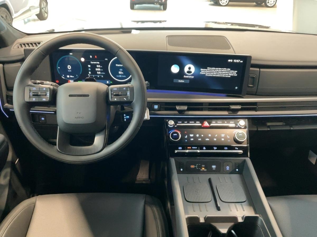 HYUNDAI Blackline PHEV 7-Sitzer (288 PS) 4WD HYUNDAI Blackline PHEV 7-Sitzer (288 PS) 4WD