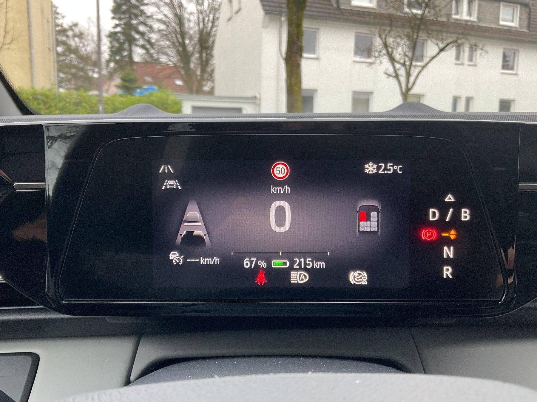 FORD Premium 77kWh *iACC*LED*360*B&O*PDC*Ke*LM* FORD Premium 77kWh *iACC*LED*360*B&O*PDC*Ke*LM*