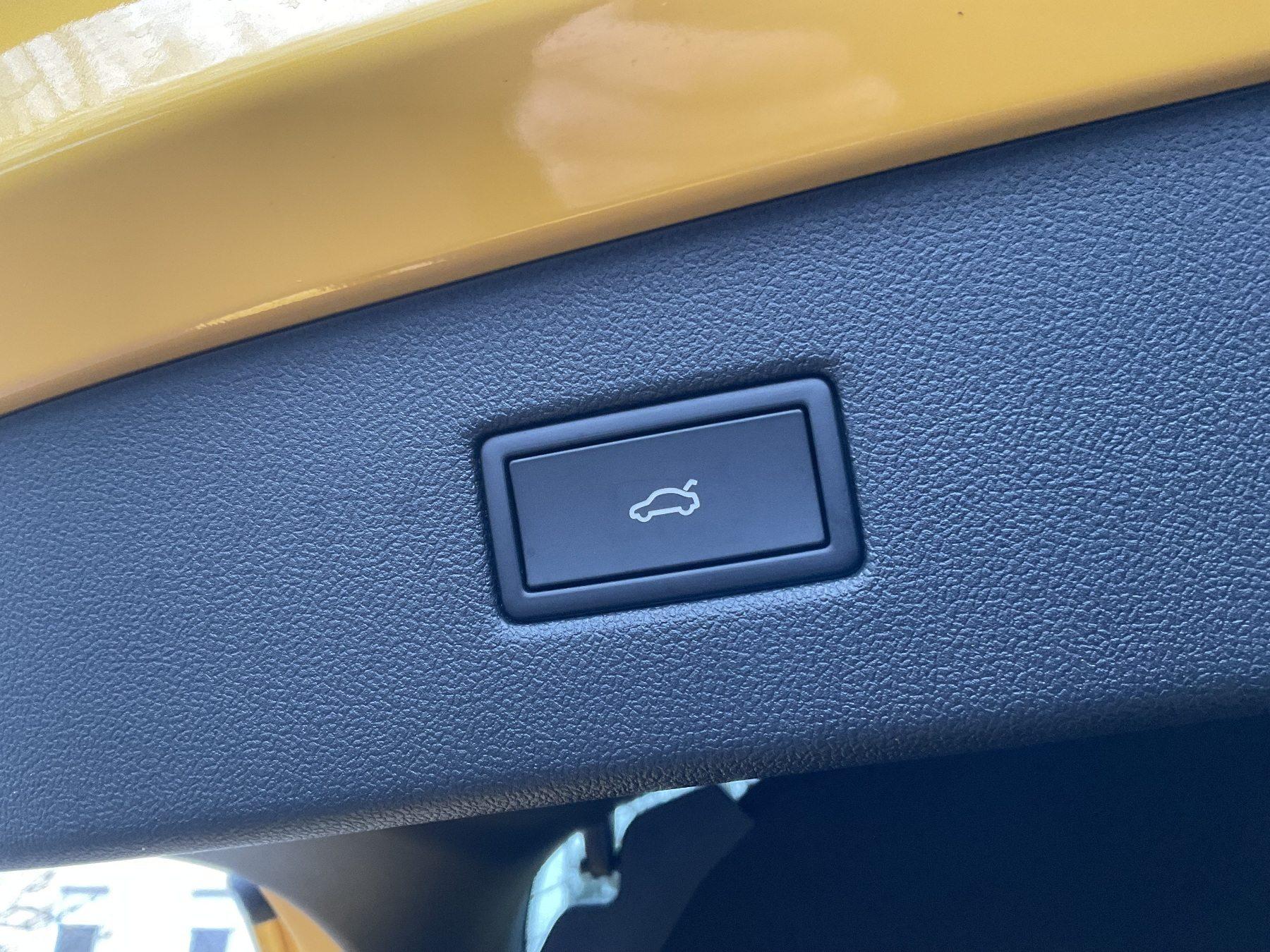 FORD Premium 77kWh *iACC*LED*360*B&O*PDC*Ke*LM* FORD Premium 77kWh *iACC*LED*360*B&O*PDC*Ke*LM*