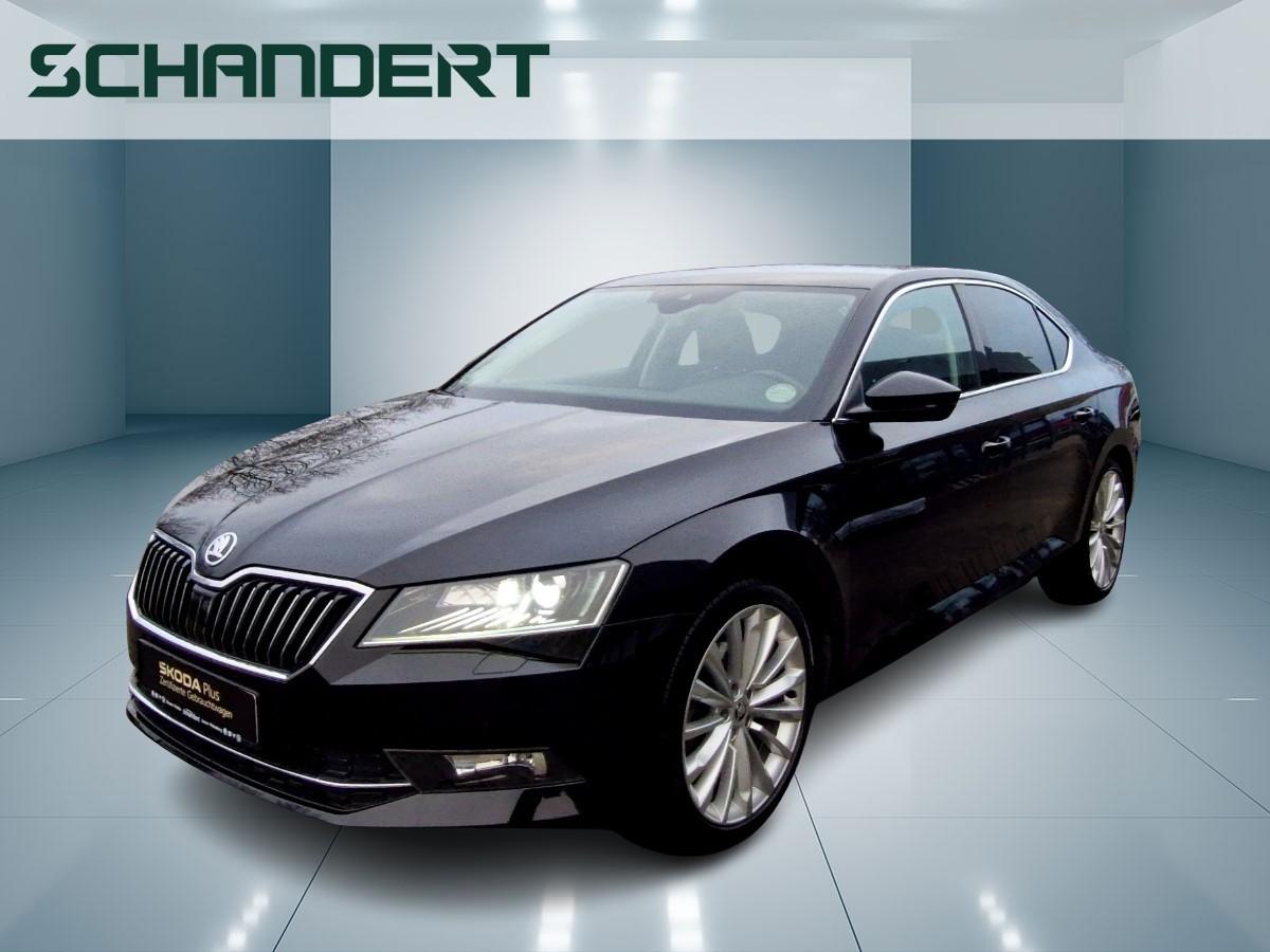 Skoda Superb 2.0 TDI Style 4x4 DSG Xenon Navi AHK ACC